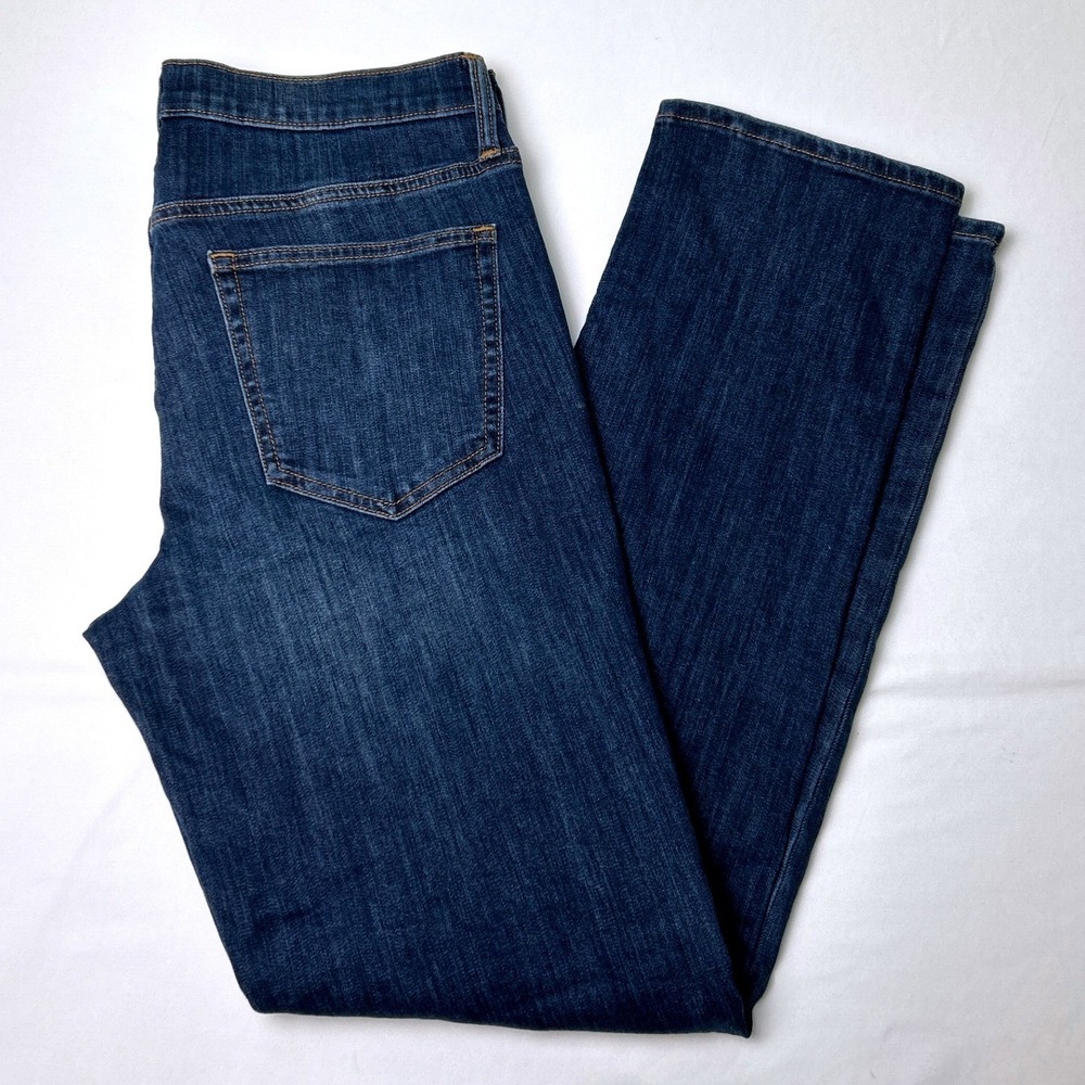 Gap Women Mid Rise Classic Straight Leg Dark Wash Stretch Denim Jeans Size 12/31